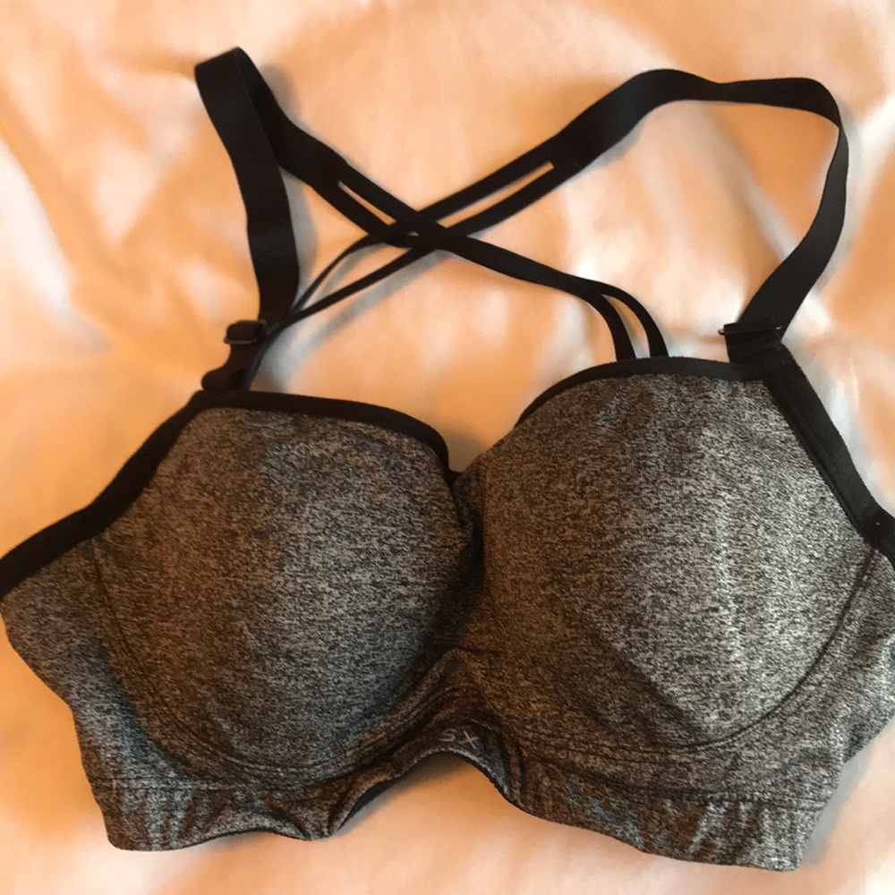 VS sports bra